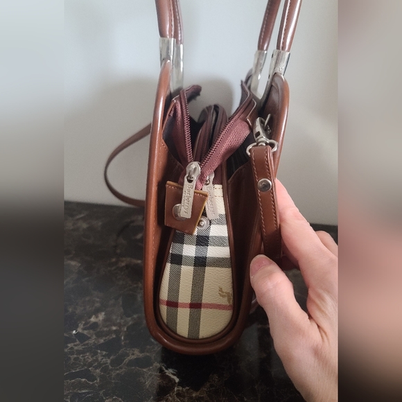 Handbag - Picture 6 of 8